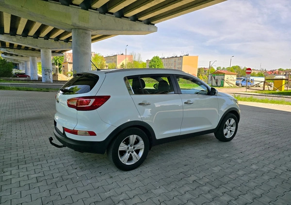 Kia Sportage cena 45999 przebieg: 178000, rok produkcji 2010 z Olkusz małe 137